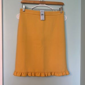 Ann Taylor NWT yellow skirt size 0